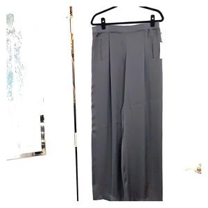 Bailey 44 Grey satin wide leg elastic pant. Sz. L